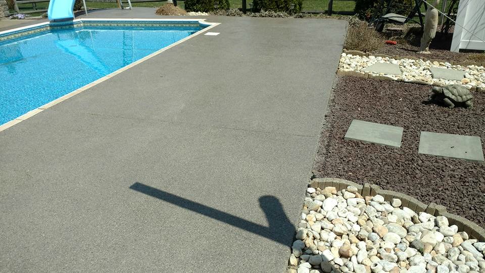 concrete-finished-pool-deck