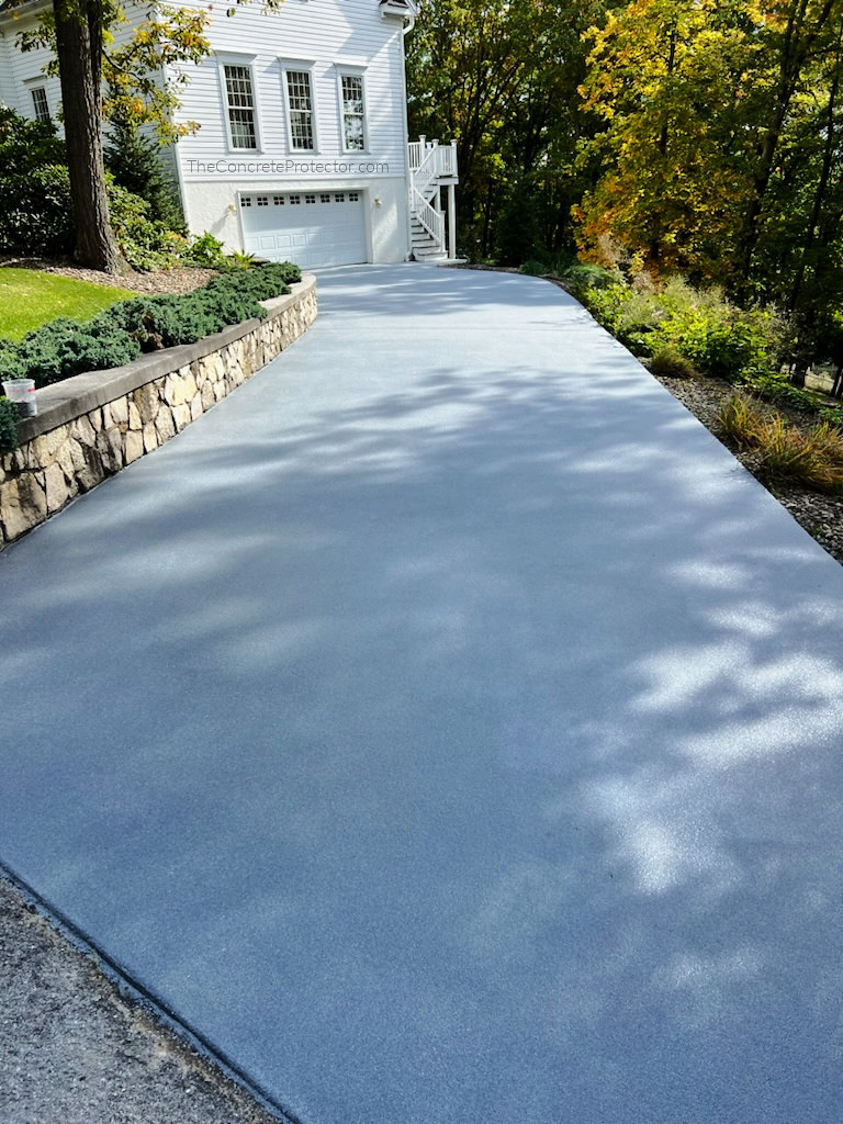 smooth-finished-concrete-driveway